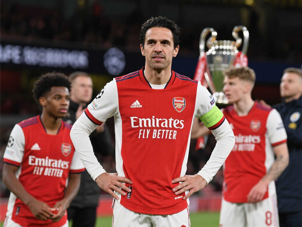 0冠心魔?43岁塔帅豪言:阿森纳欧冠最强,20分钟本该3-0巴黎! 0冠心魔?43岁塔帅豪言:阿森纳欧冠最强,20分钟本该3-0巴黎!